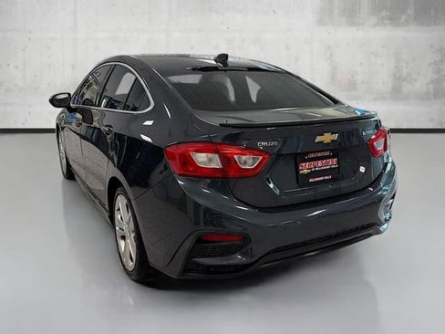 Used 2017 Chevrolet Cruze Premier image 7