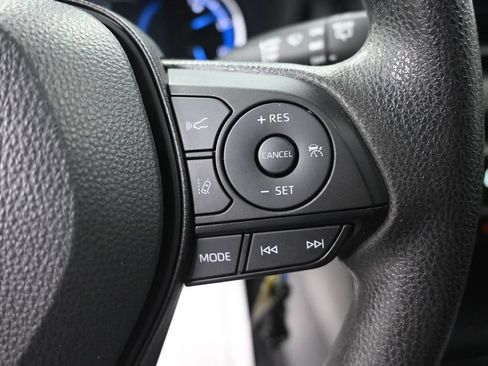 Used 2024 Toyota RAV4 LE AWD/4WD image 25