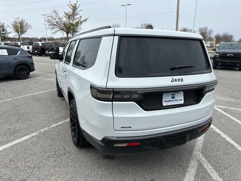 New 2026 Jeep Grand Wagoneer L Limited AWD/4WD image 23