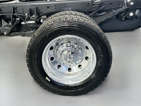 New 2026 RAM 5500 4x4 Crew Cab w/ Laramie Trim Package image 15