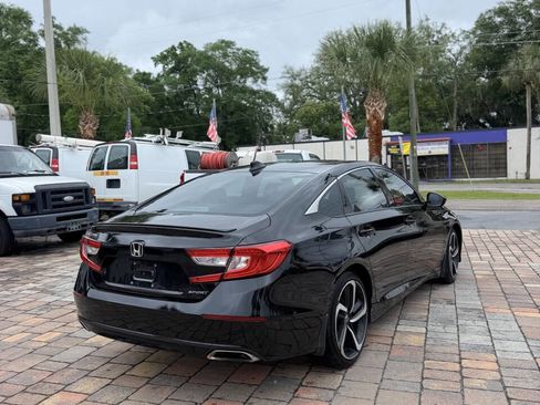 Used 2018 Honda Accord Sport image 5