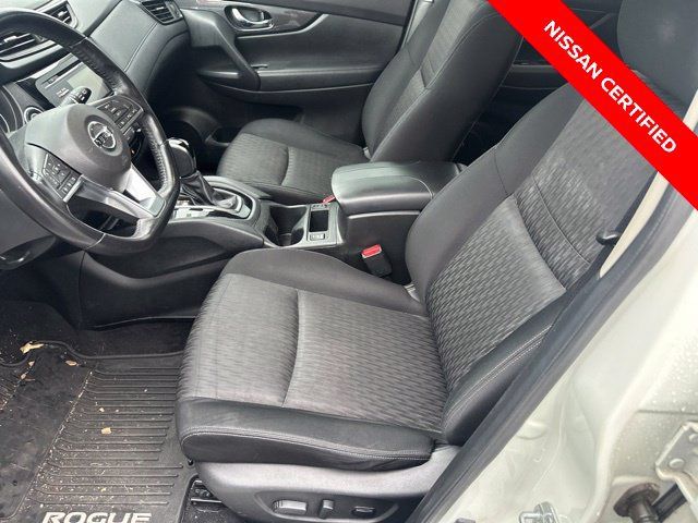 Certified 2017 Nissan Rogue SV AWD/4WD image 15