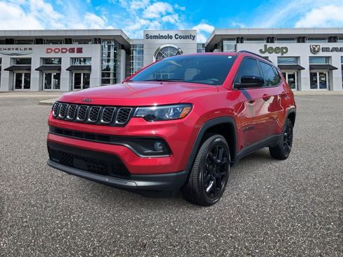 Certified 2026 Jeep Compass Latitude AWD/4WD image 4