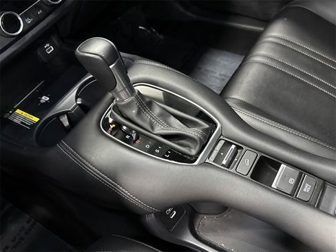 Used 2024 Honda HR-V EX-L image 17