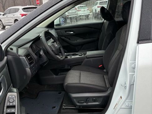 Used 2026 Nissan Rogue SV w/ Cold Weather Package image 25