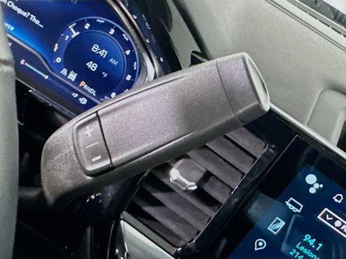 Used 2023 Chevrolet Silverado 1500 LT image 23