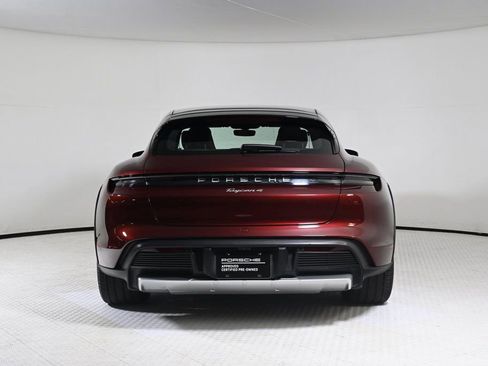 Certified 2022 Porsche Taycan 4 Cross Turismo image 6