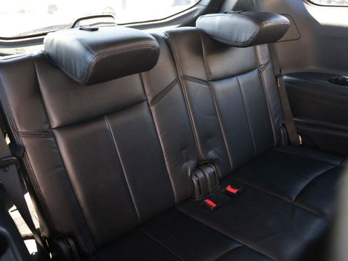 Used 2014 Nissan Pathfinder S image 20