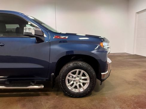 Used 2021 Chevrolet Silverado 1500 LT w/ Z71 Off-Road Package image 32