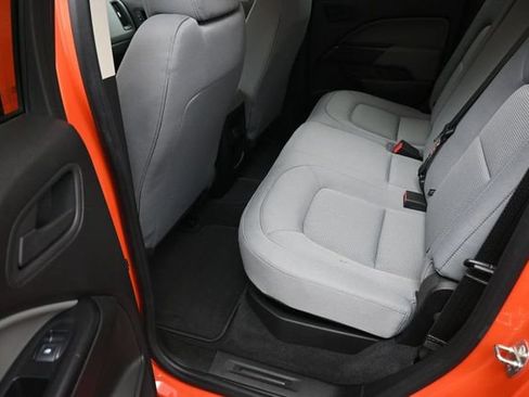 Used 2019 Chevrolet Colorado W/T w/ WT Convenience Package AWD/4WD image 27