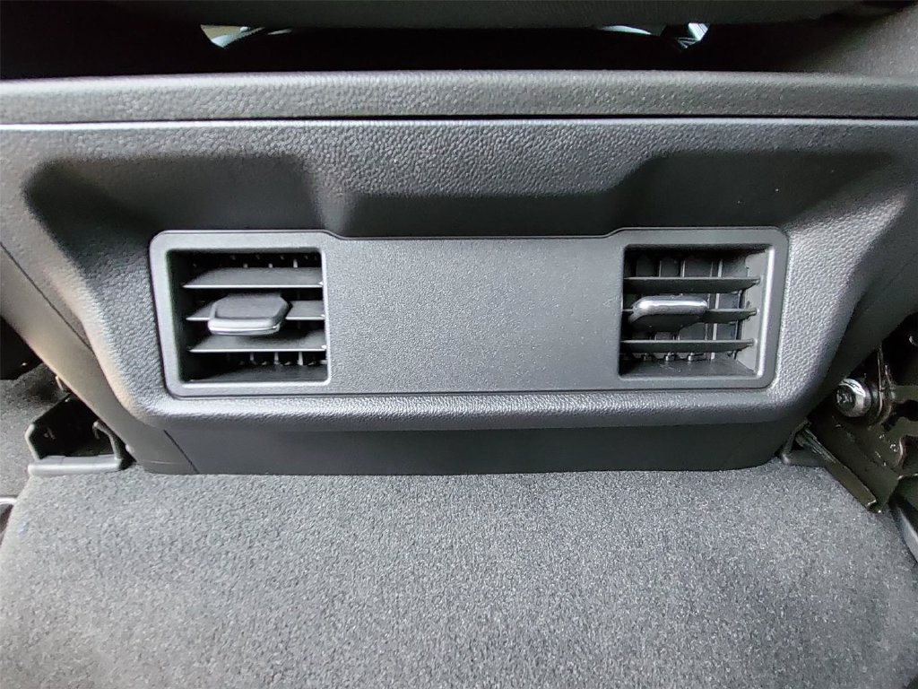 Used 2022 Chevrolet Silverado 1500 Custom RWD image 12