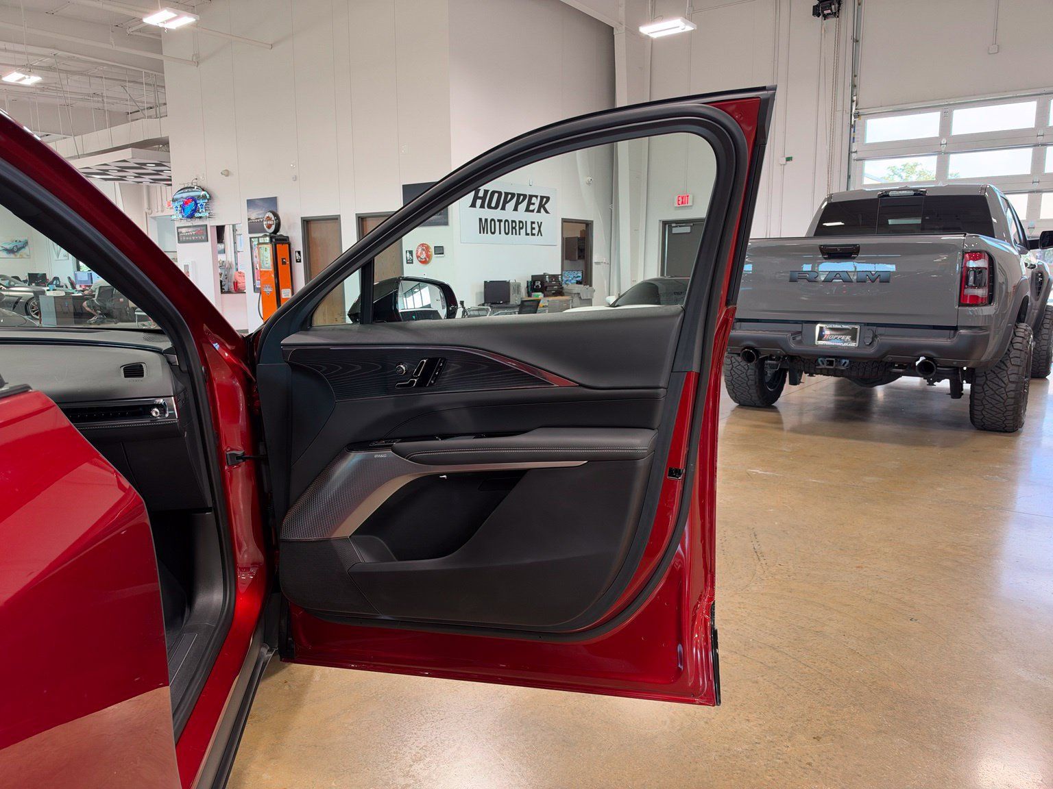 Used 2024 Cadillac Lyriq Luxury w/ LPO, Floor Liner Package AWD/4WD image 44