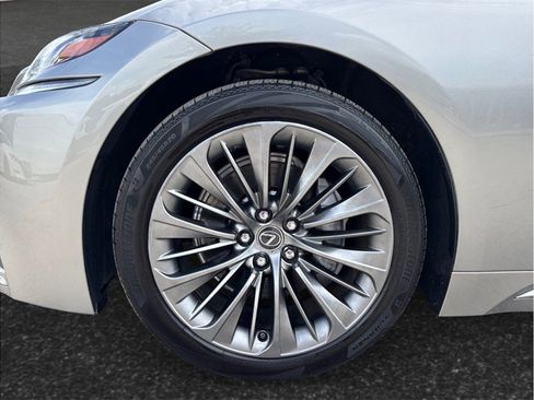 Used 2018 Lexus LS 500 w/ Luxury Package RWD image 13