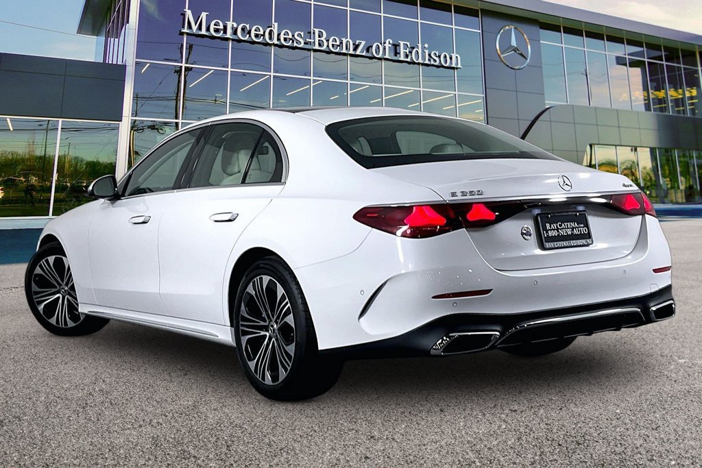 Used 2026 Mercedes-Benz E 350 4MATIC Sedan image 2