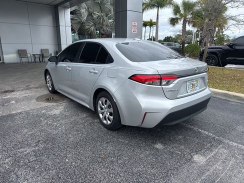 Used 2024 Toyota Corolla LE image 2