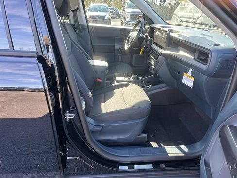 New 2025 Ford Maverick XL image 31