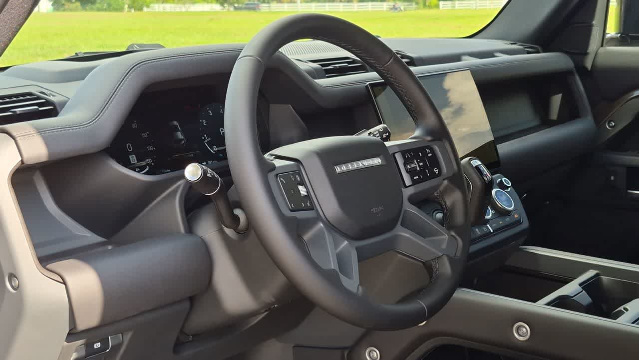 New 2026 Land Rover Defender 110 S AWD/4WD image 10