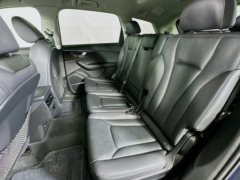 Used 2024 Audi Q7 Premium Plus w/ Premium Plus Package image 9