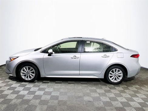 New 2026 Toyota Corolla XLE image 5