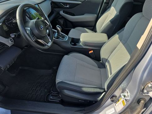 Used 2024 Subaru Outback Premium AWD/4WD image 17
