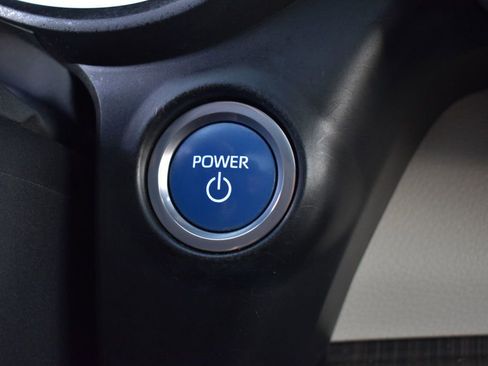 Used 2022 Toyota Sienna Platinum image 28