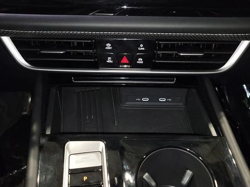 Used 2025 Volkswagen Atlas Cross Sport SEL Premium R-Line AWD/4WD image 31