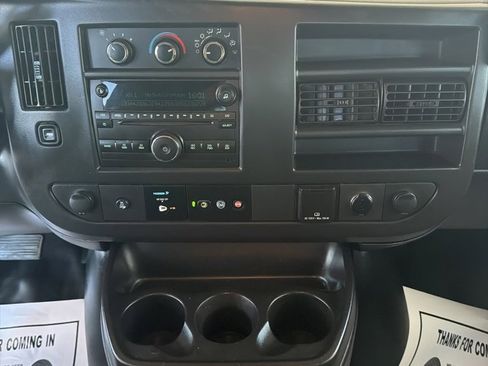 Used 2017 Chevrolet Express 3500 LS image 28