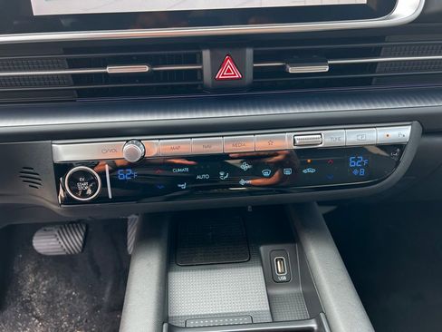 New 2024 Hyundai Ioniq 6 SEL image 22