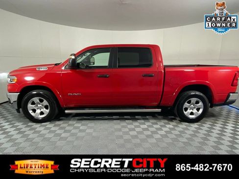 Used 2025 RAM 1500 Big Horn AWD/4WD image 4