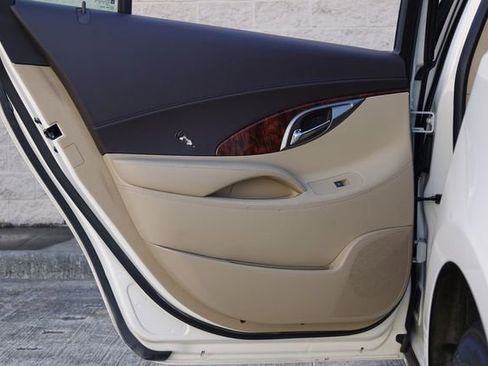 Used 2013 Buick LaCrosse Premium w/ Driver Confidence Package image 33