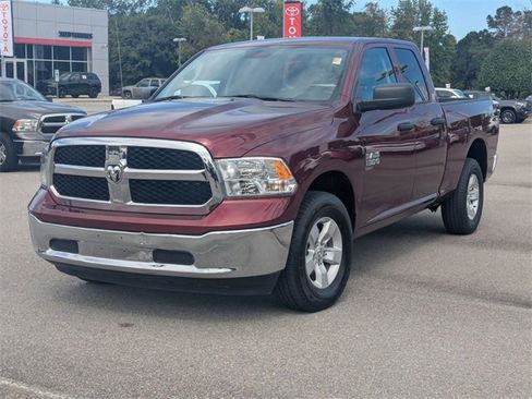 Used 2024 RAM 1500 Classic SLT image 7