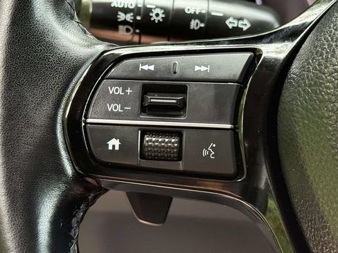 Used 2023 Honda Pilot Touring image 21
