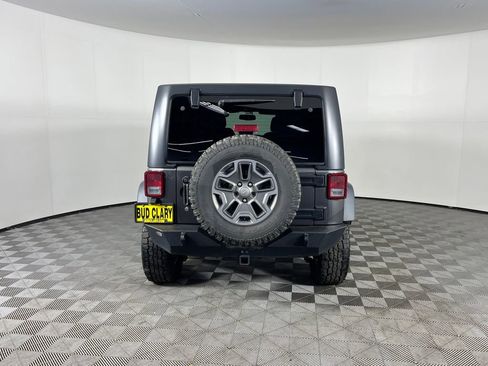 Used 2018 Jeep Wrangler Unlimited Rubicon w/ Cold Weather Group image 7