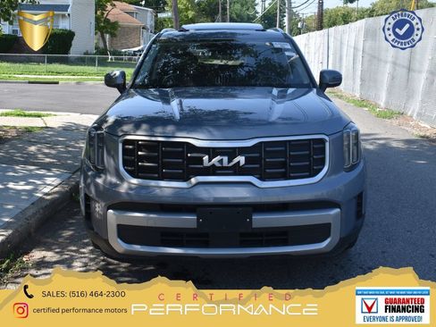 Used 2025 Kia Telluride S FWD image 1