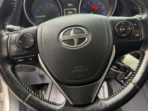 Used 2016 Scion iM 5dr HB Man (Natl) image 35