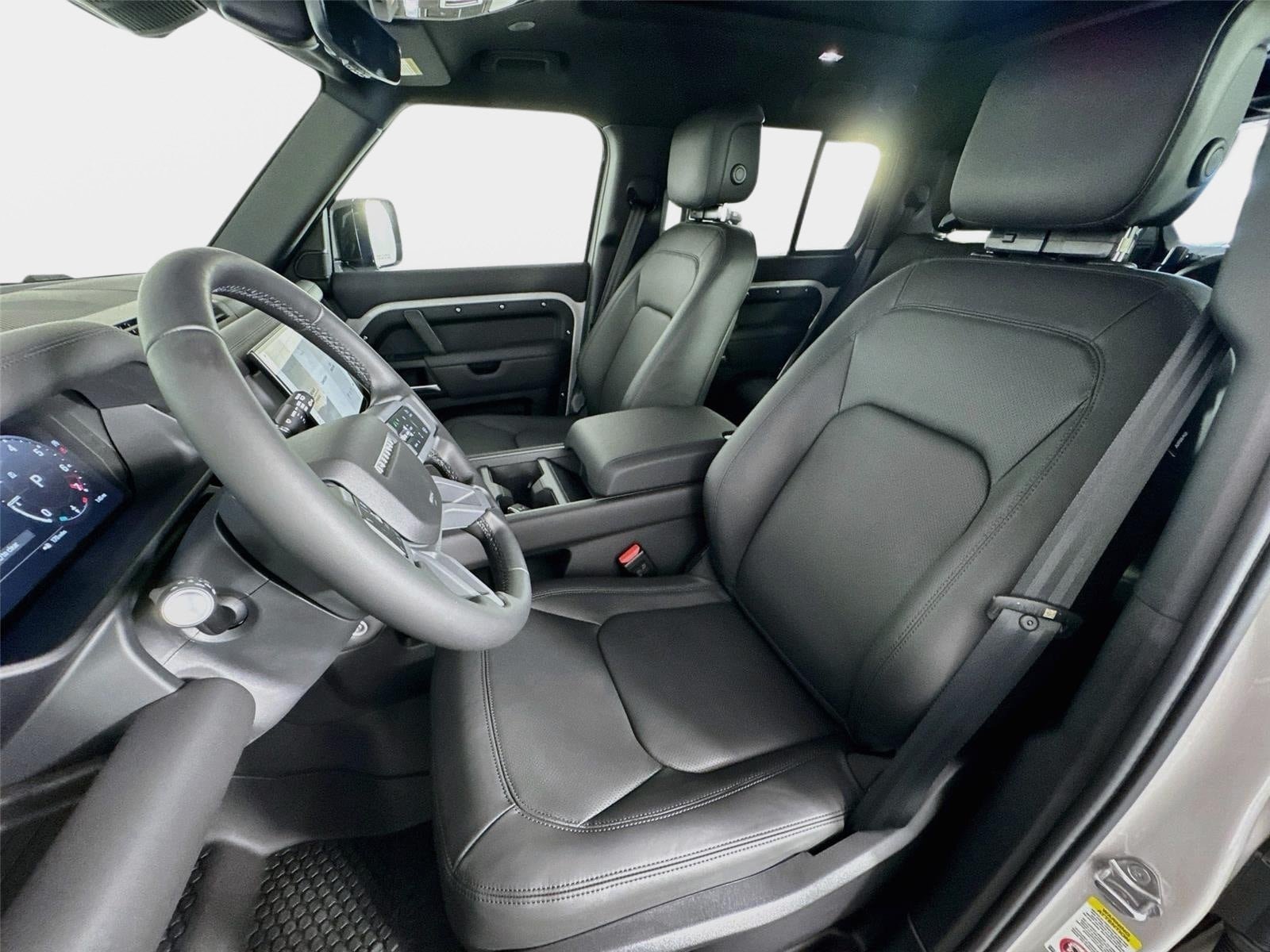 New 2026 Land Rover Defender 130 X-Dynamic SE AWD/4WD image 11