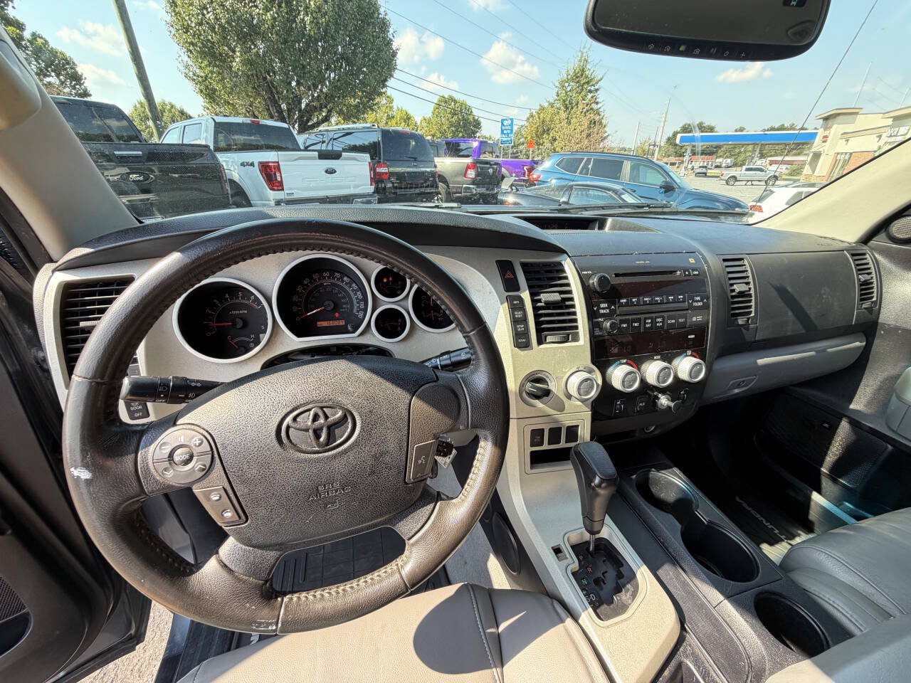 Used 2007 Toyota Tundra Limited w/ TRD Off-Road Pkg AWD/4WD image 15