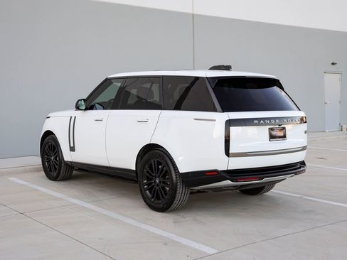 Used 2023 Land Rover Range Rover SE AWD/4WD image 5
