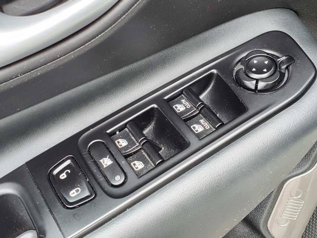 Certified 2023 Jeep Renegade Limited AWD/4WD image 24