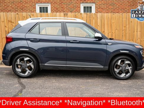 Used 2024 Hyundai Venue Limited FWD image 5