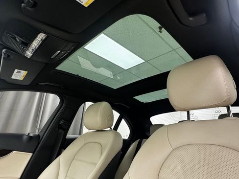 Used 2018 Mercedes-Benz C 300 4MATIC Sedan image 31