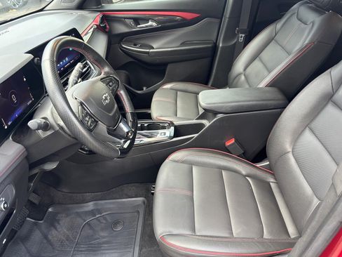 Used 2024 Chevrolet TrailBlazer RS FWD image 23