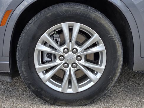 Used 2021 Cadillac XT6 Luxury w/ LPO, Floor Liner Package FWD image 12