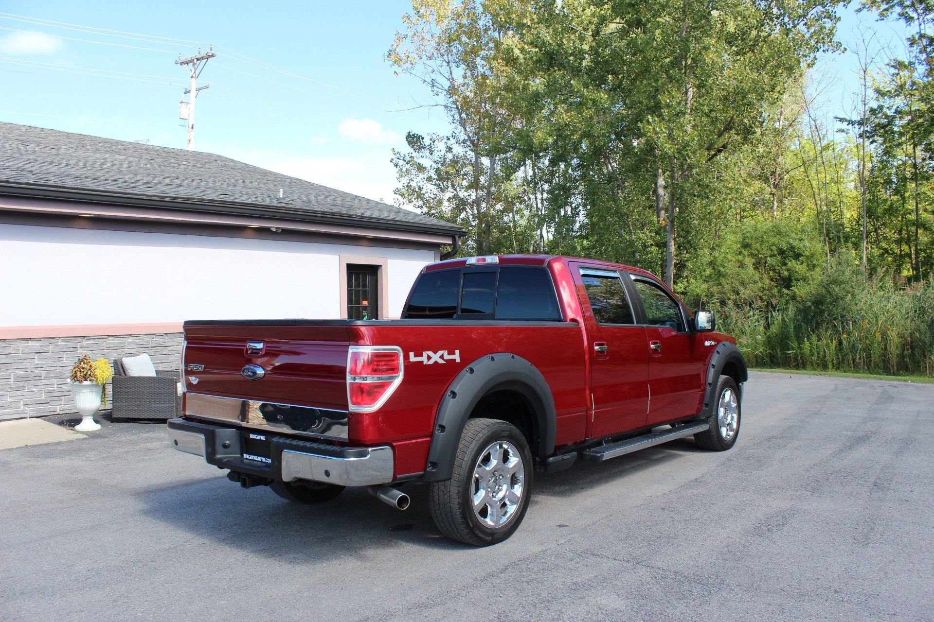 Used 2014 Ford F150 Lariat w/ Equipment Group 502A Luxury AWD/4WD image 4