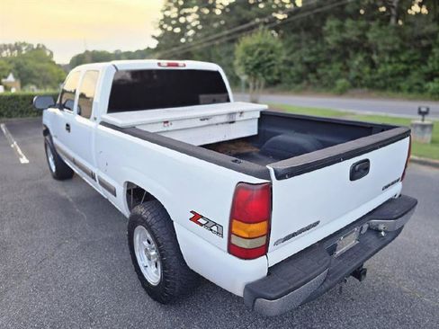 Used 2000 Chevrolet Silverado 1500 LS w/ Off-Road Chassis Pkg AWD/4WD image 6