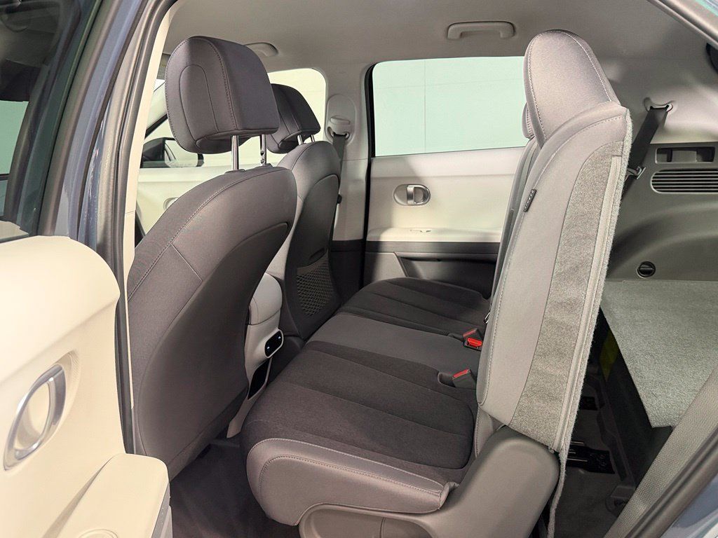 Used 2024 Hyundai Ioniq 5 SEL RWD image 15