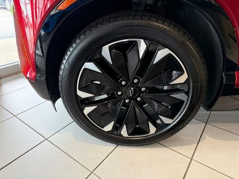 New 2025 Chevrolet Blazer EV RS image 2