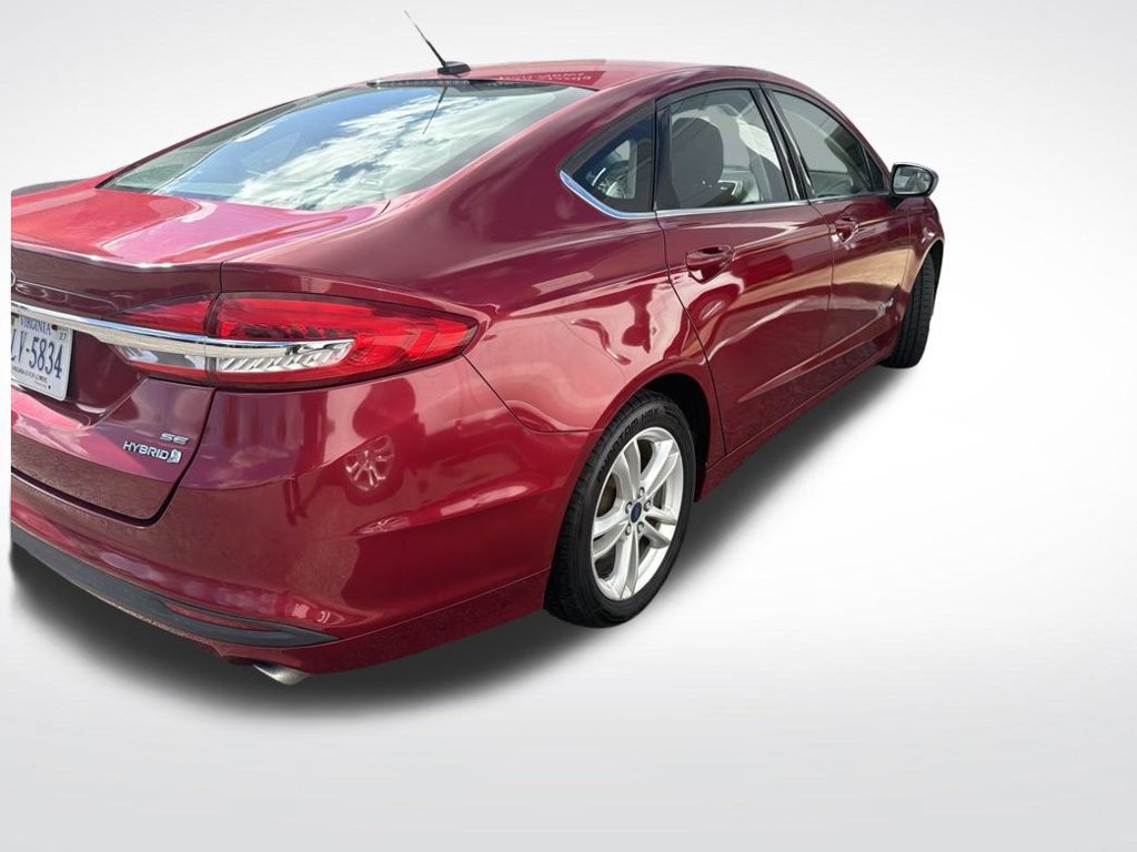 Used 2018 Ford Fusion SE FWD image 4