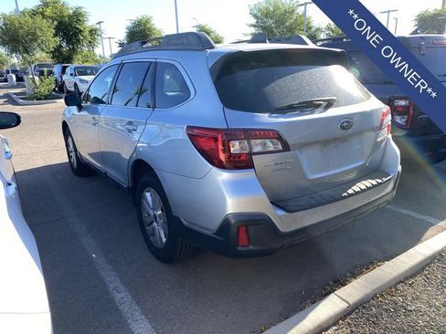 Used 2018 Subaru Outback 2.5i Premium AWD/4WD image 2