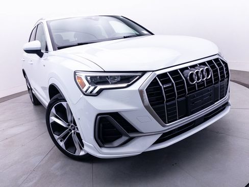 Used 2019 Audi Q3 2.0T Prestige w/ Prestige Package AWD/4WD image 11